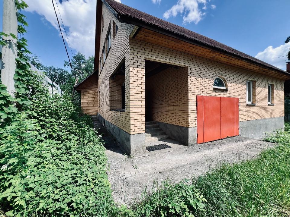 Дом 455.6 м²
